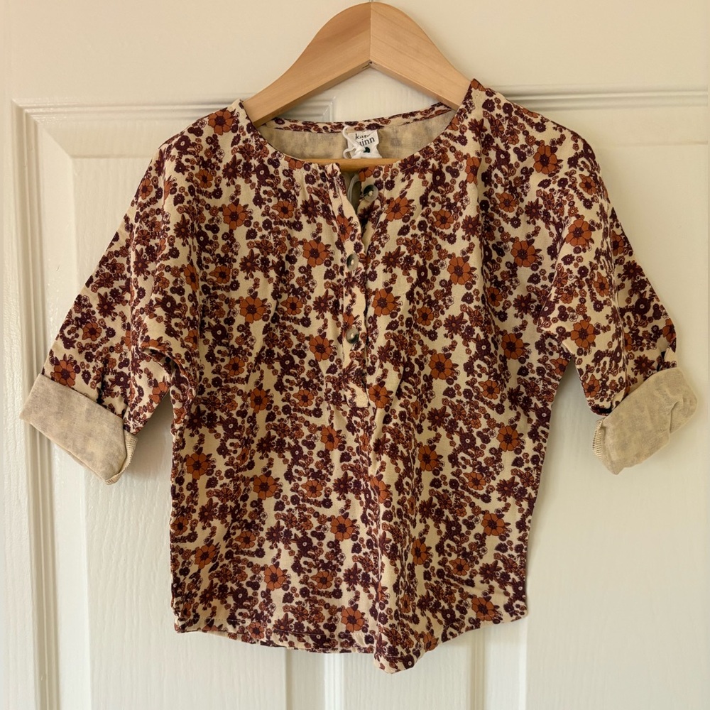 NWT Kate Quinn - Floral Patterned Blouse with Rolled Sleeves - size 4T